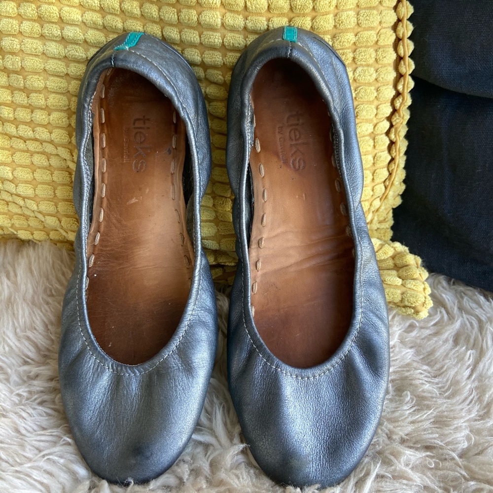 Metallic Pewter Tieks
